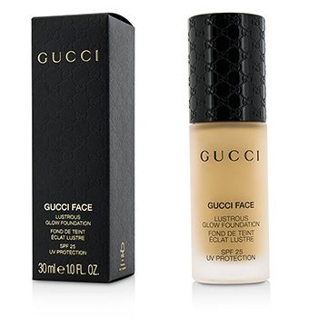 Lustrous Glow Foundation SPF 25 - #050 (Light)