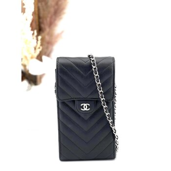 bolsa de teléfono de Chanel